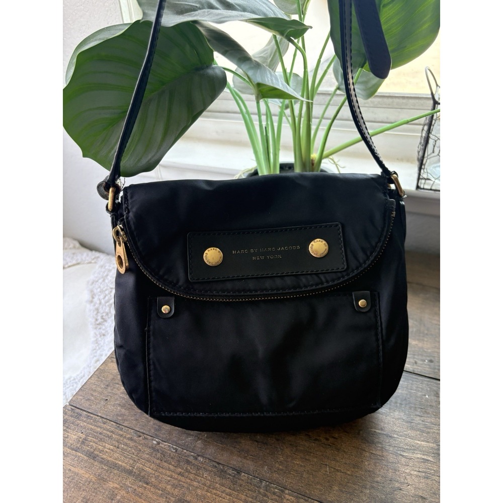 Marc by Marc Jacobs Natasha Black Leather Crossbody Shoulder Bag